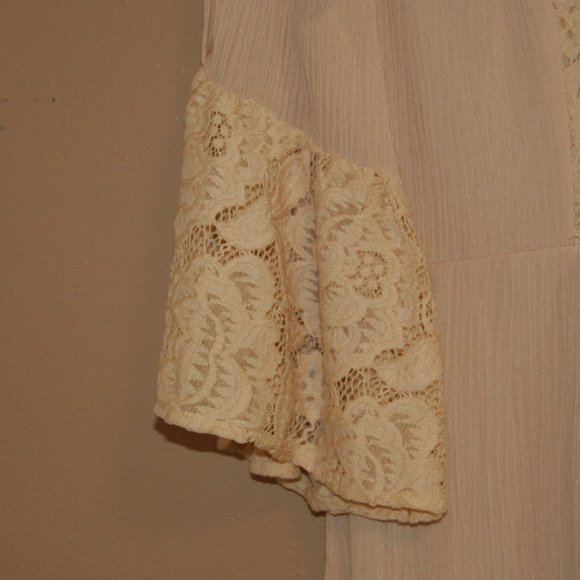 Jodifl Open Shoulder Dress Size S - Picture 3 of 7